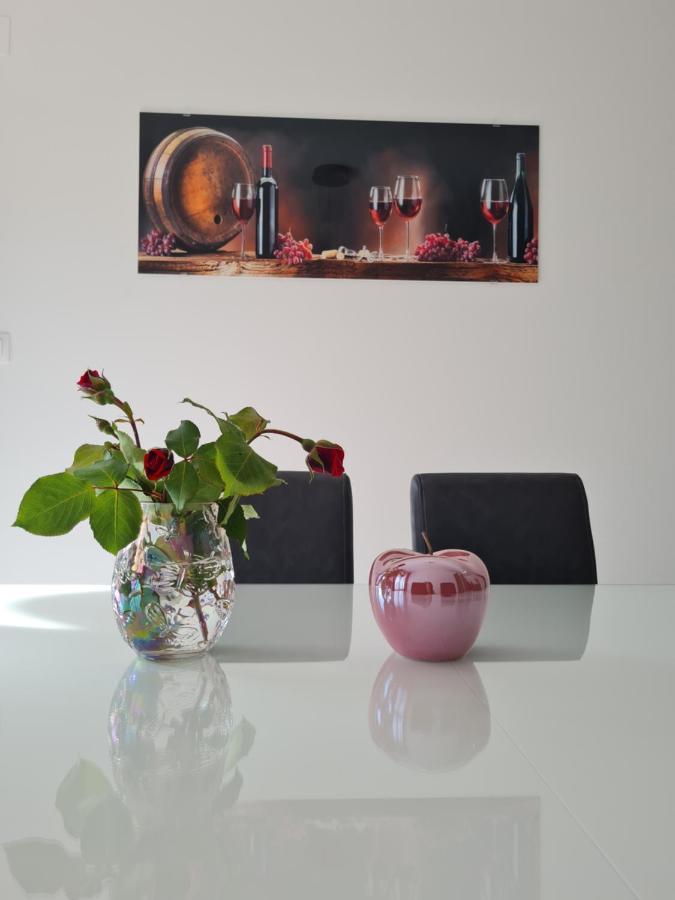 Apartman Tessa Вела-Лука Екстер'єр фото